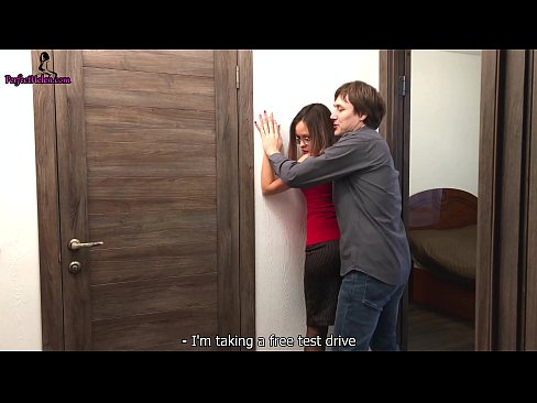 ❤️ Sexy Realtor Sensuly Jerks rẹ obo ati fokii Lakoko ti o n ta iyẹwu Rẹ - Krempai ❤❌ Ohun onihoho didara